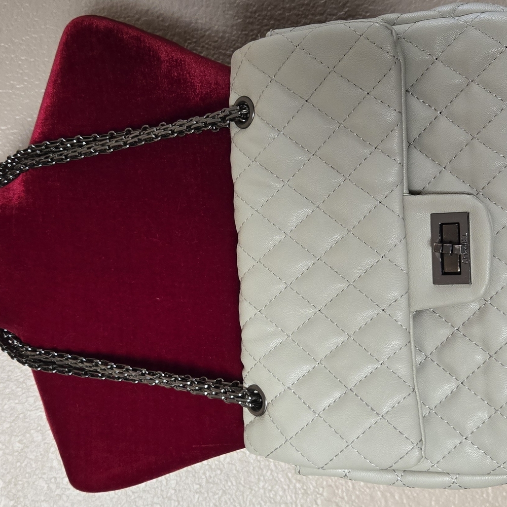Elegant White Quilted Chain Bag